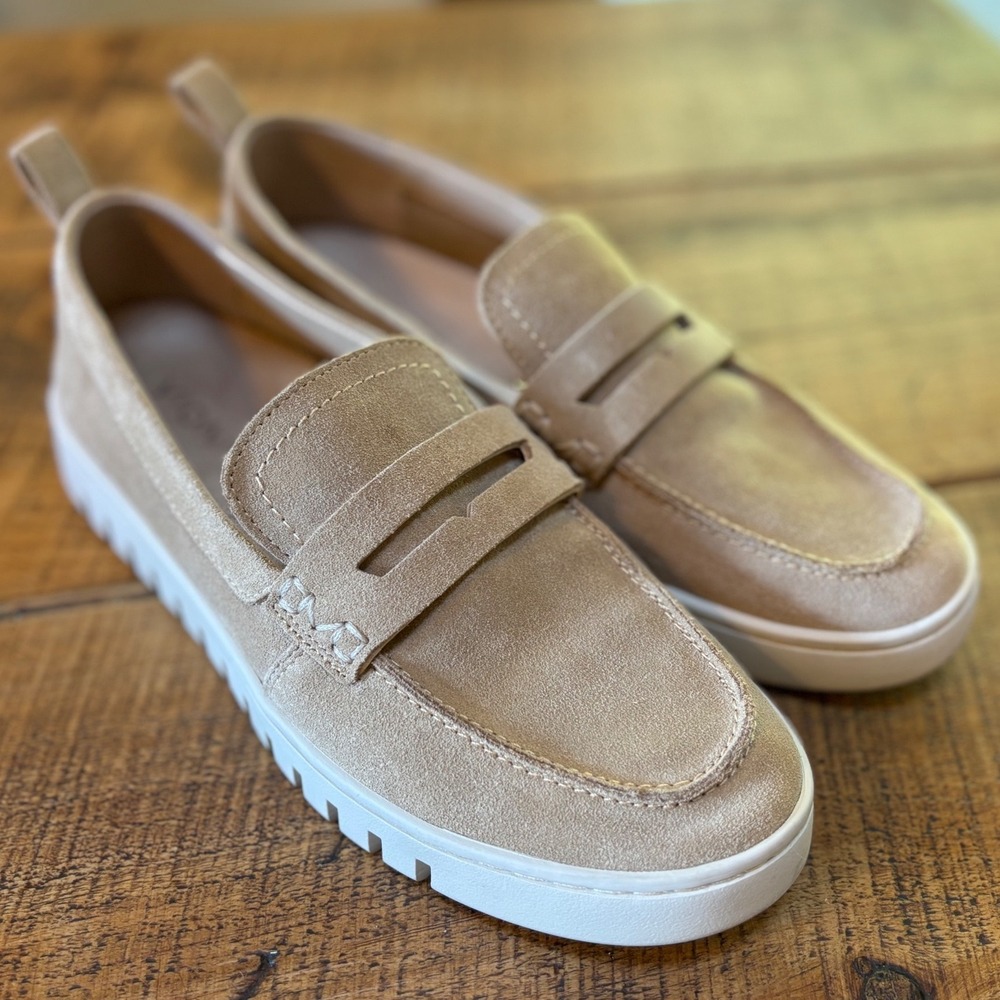VIONIC Womens Uptown Loafers Khaki Suede Slip On Shoes Size 7.5